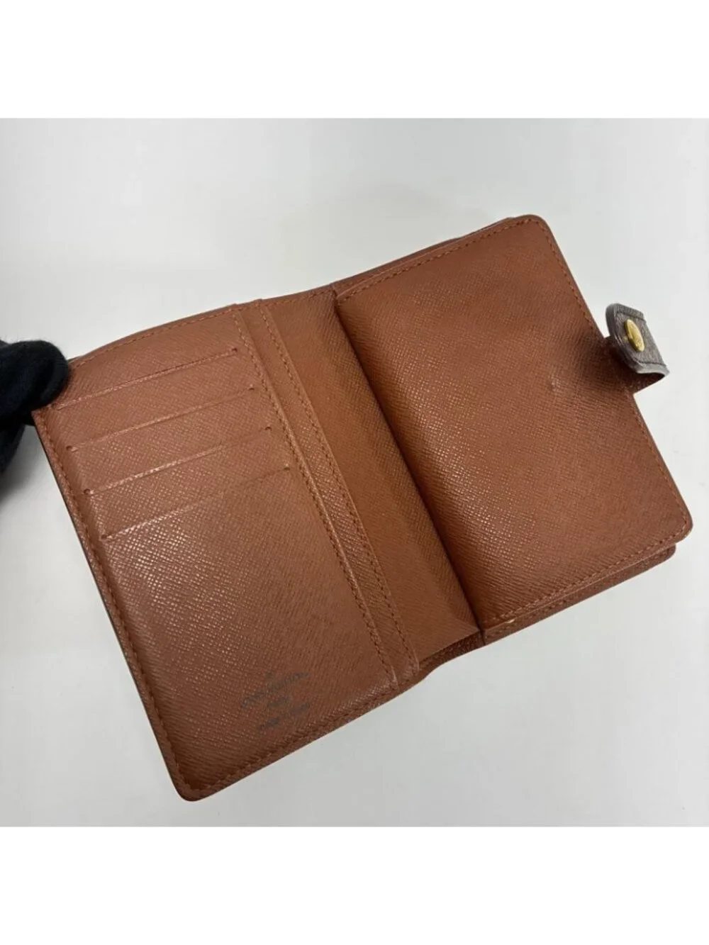 Louis Vuitton manufacturer louis